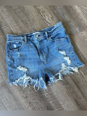 Abercrombie & Fitch || Distressed Blue Denim Mom High Rise Shorts